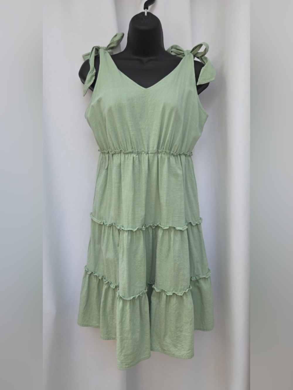 Sleeveless Tie-Shoulder Tiered Midi Dress in Sage - Zesica Size Small